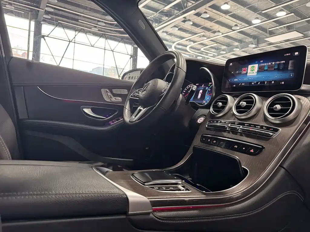 Mercedes-Benz GLC — фото 13