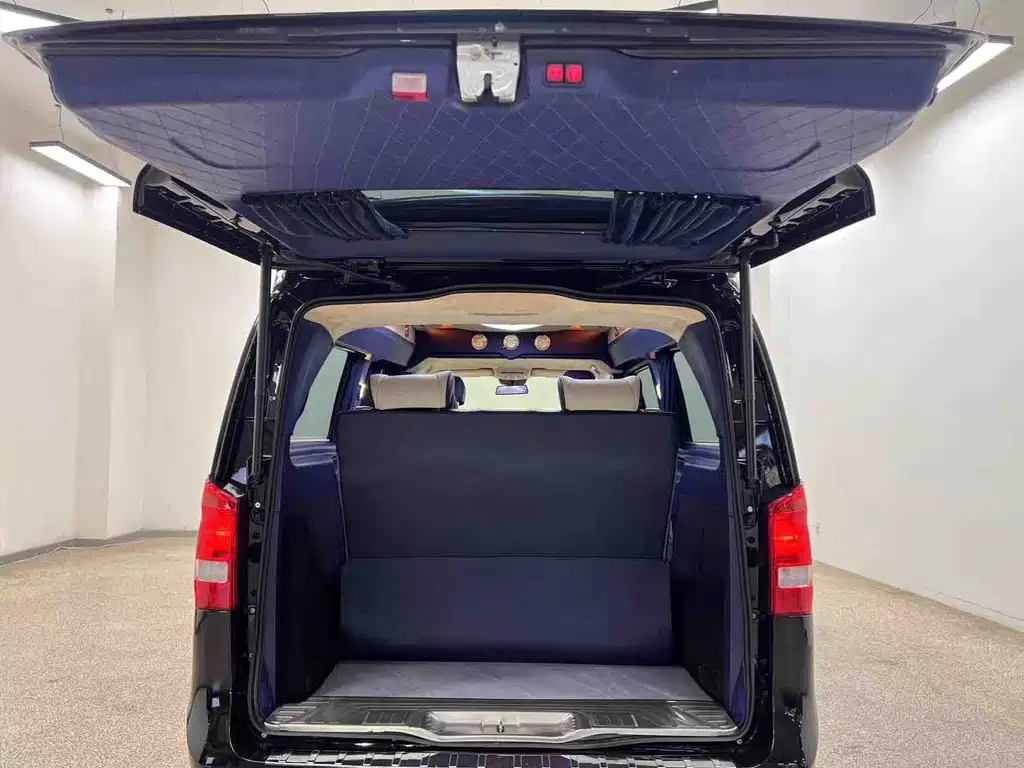 Mercedes-Benz Vito — фото 29