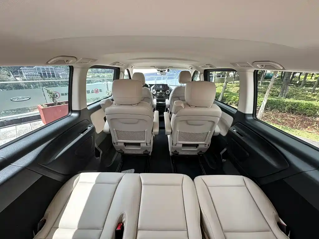 Mercedes-Benz Vito — фото 23