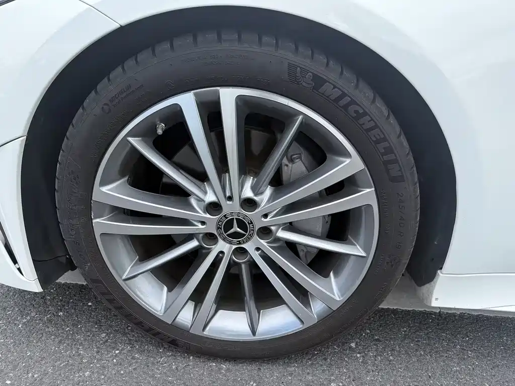 Mercedes-Benz CLS — фото 3