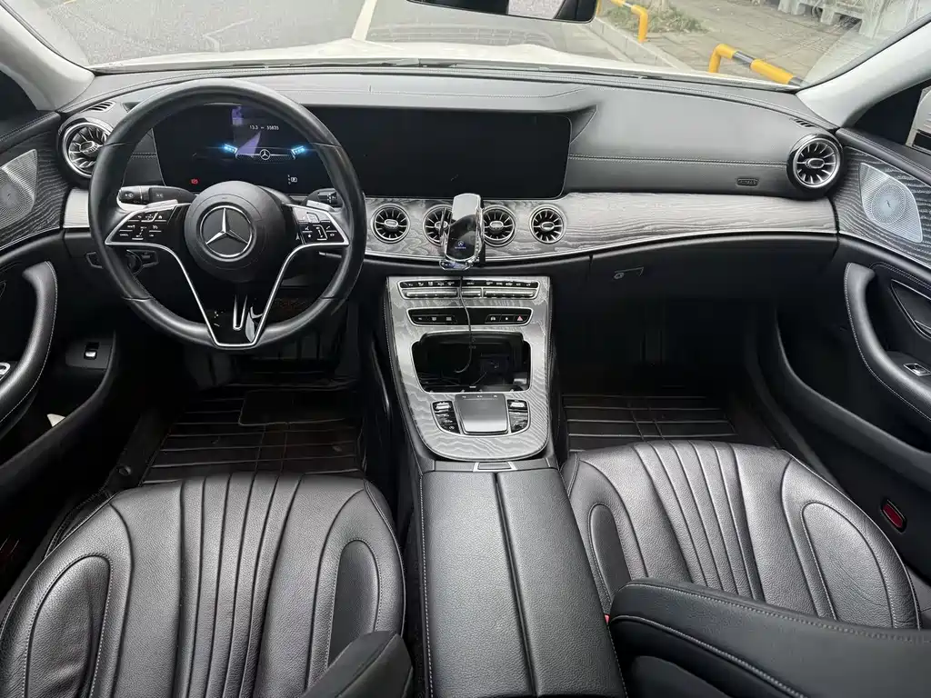 Mercedes-Benz CLS — фото 5