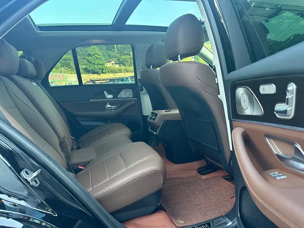 Mercedes-Benz GLE (Import) — фото 11