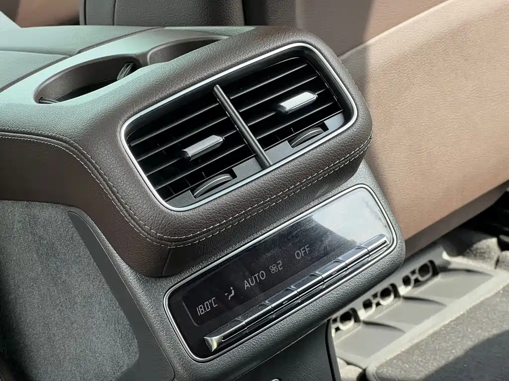 Mercedes-Benz GLS — фото 19