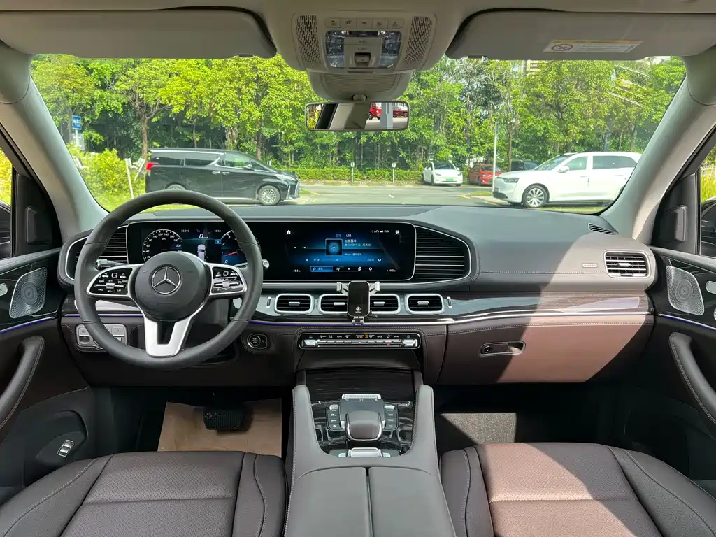 Mercedes-Benz GLS — фото 21