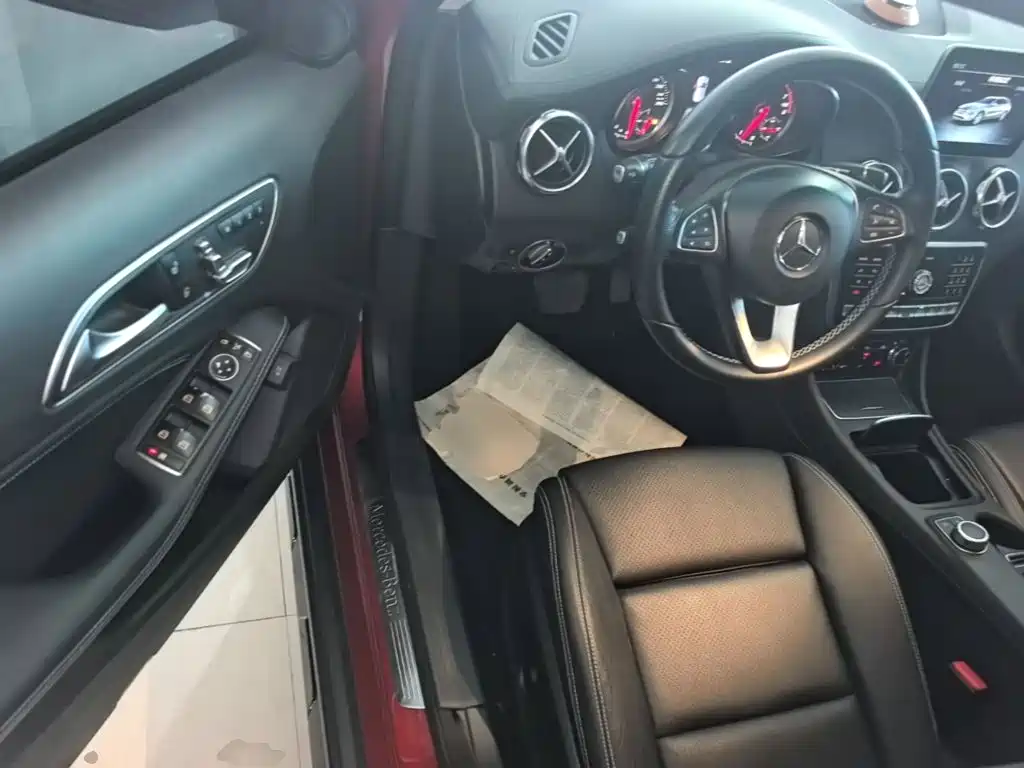 Mercedes-Benz GLA — фото 16