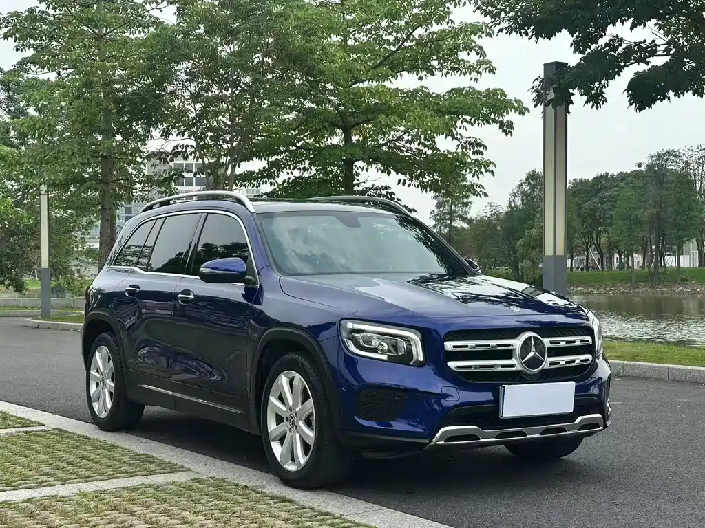 Mercedes-Benz GLB — фото 3