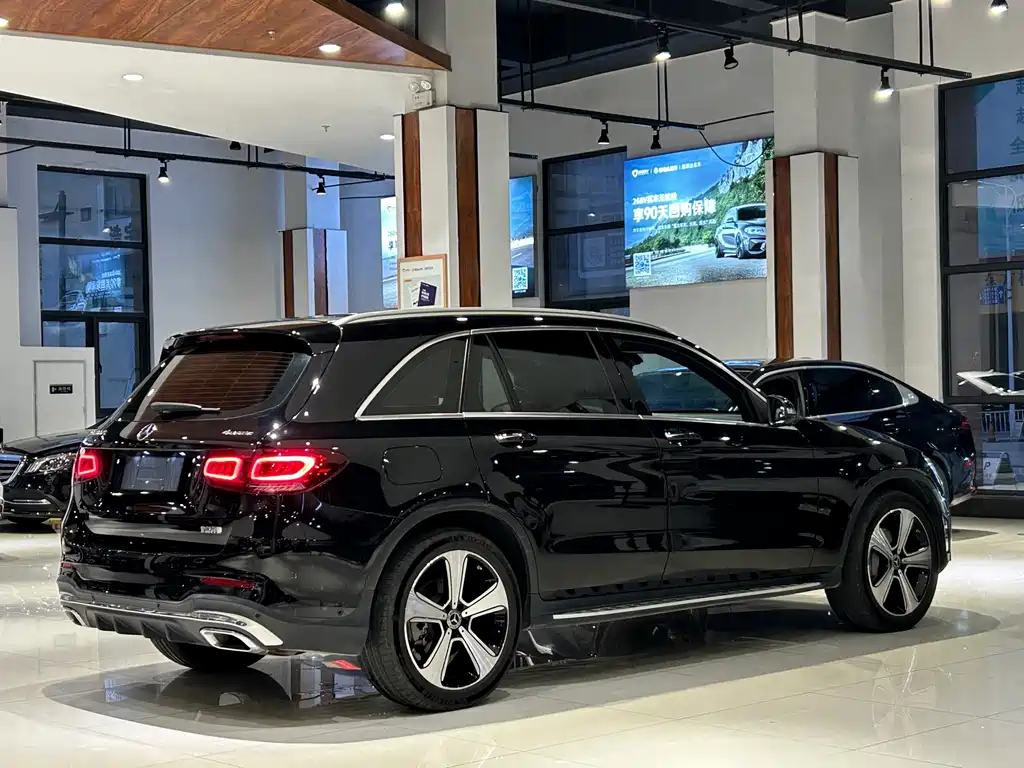 Mercedes-Benz GLC — фото 30