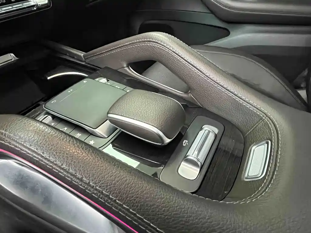Mercedes-Benz GLE (Import) — фото 18