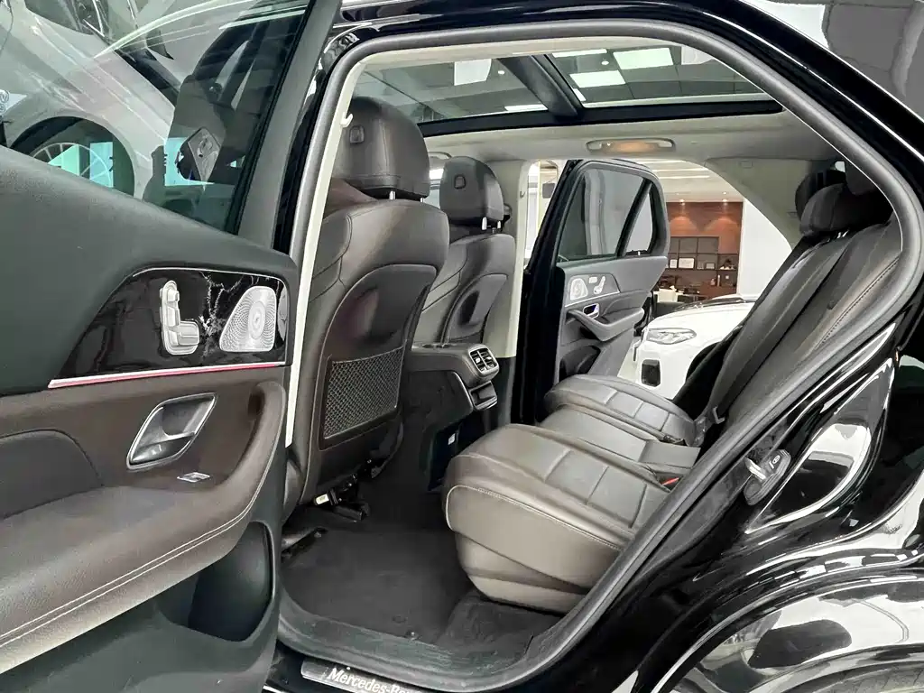 Mercedes-Benz GLE (Import) — фото 6