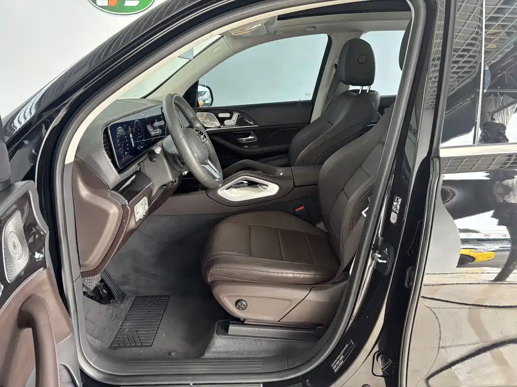 Mercedes-Benz GLE (Import) — фото 11