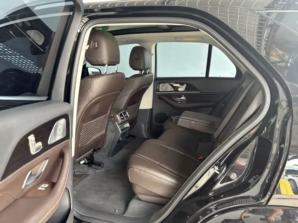 Mercedes-Benz GLE (Import) — фото 21