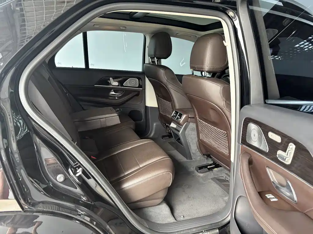 Mercedes-Benz GLE (Import) — фото 23