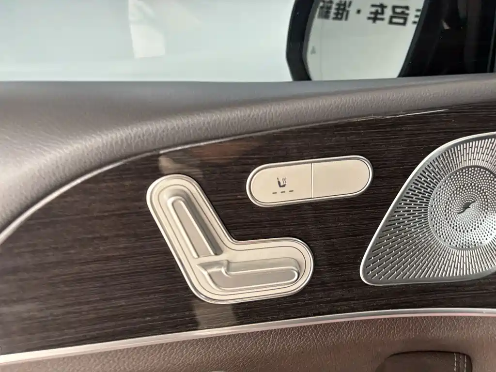 Mercedes-Benz GLE (Import) — фото 10