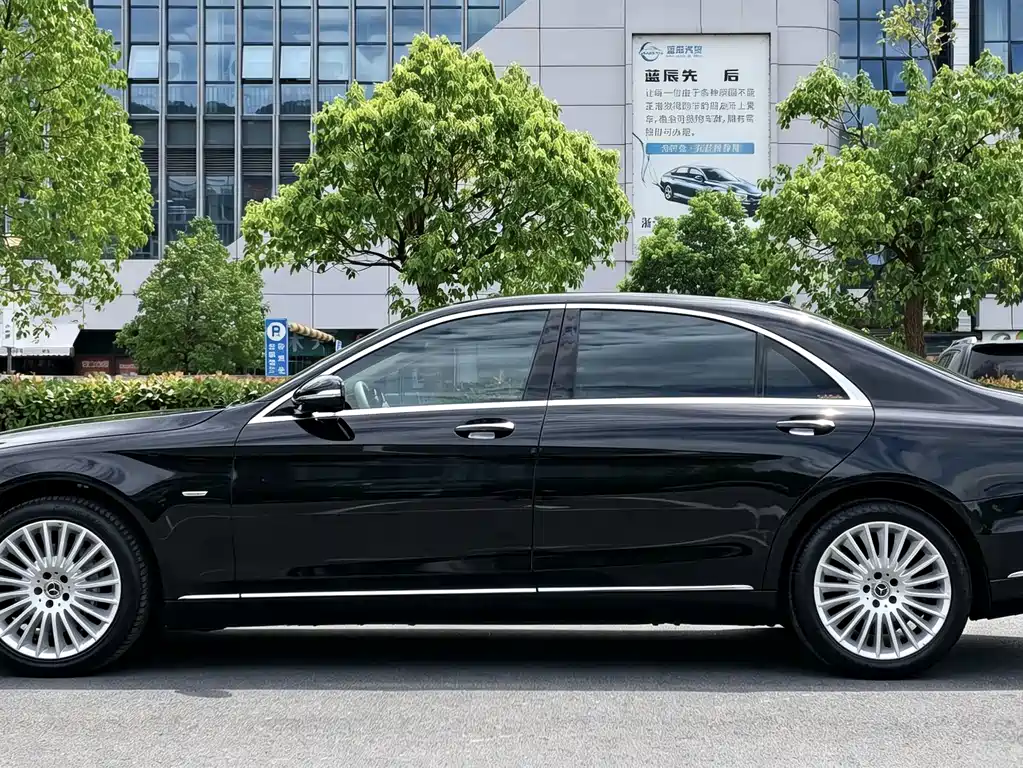 Mercedes-Benz S-Class — фото 7