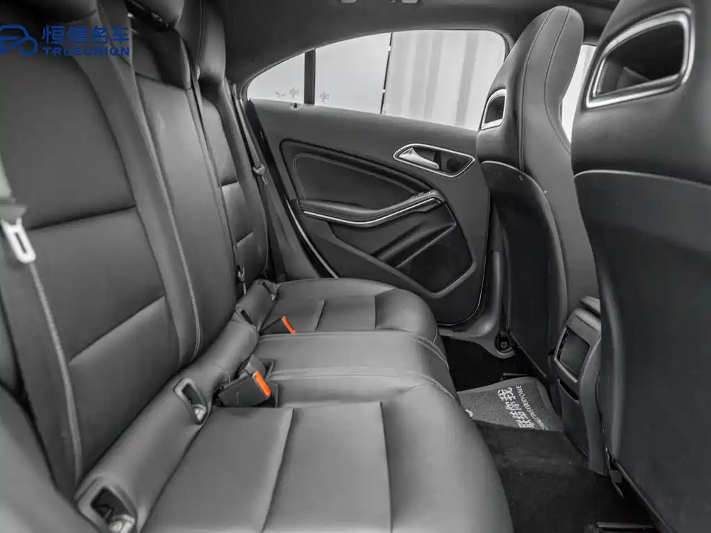 Mercedes-Benz CLA (Import) — фото 15
