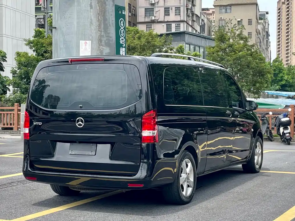 Mercedes-Benz Vito — фото 8