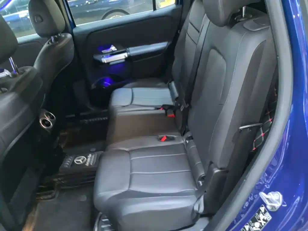 Mercedes-Benz GLB — фото 17