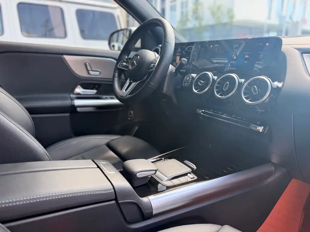 Mercedes-Benz GLA — фото 23