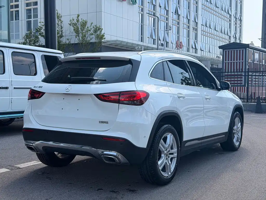 Mercedes-Benz GLA — фото 7