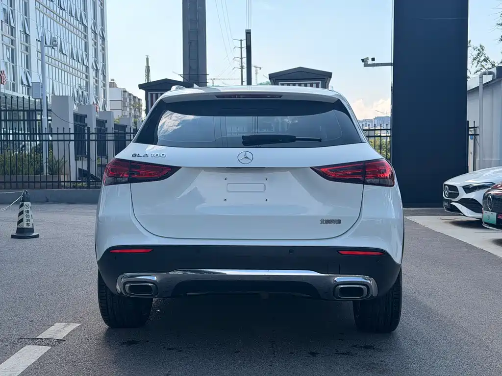 Mercedes-Benz GLA — фото 8