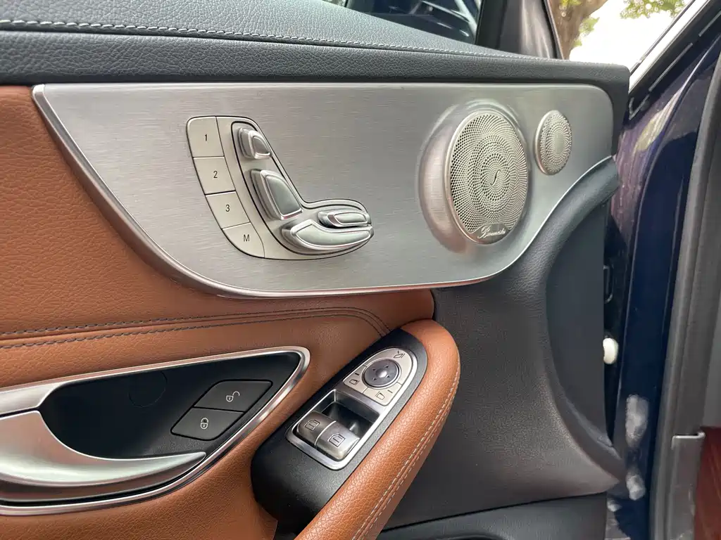 Mercedes-Benz C-Class (Import) — фото 6