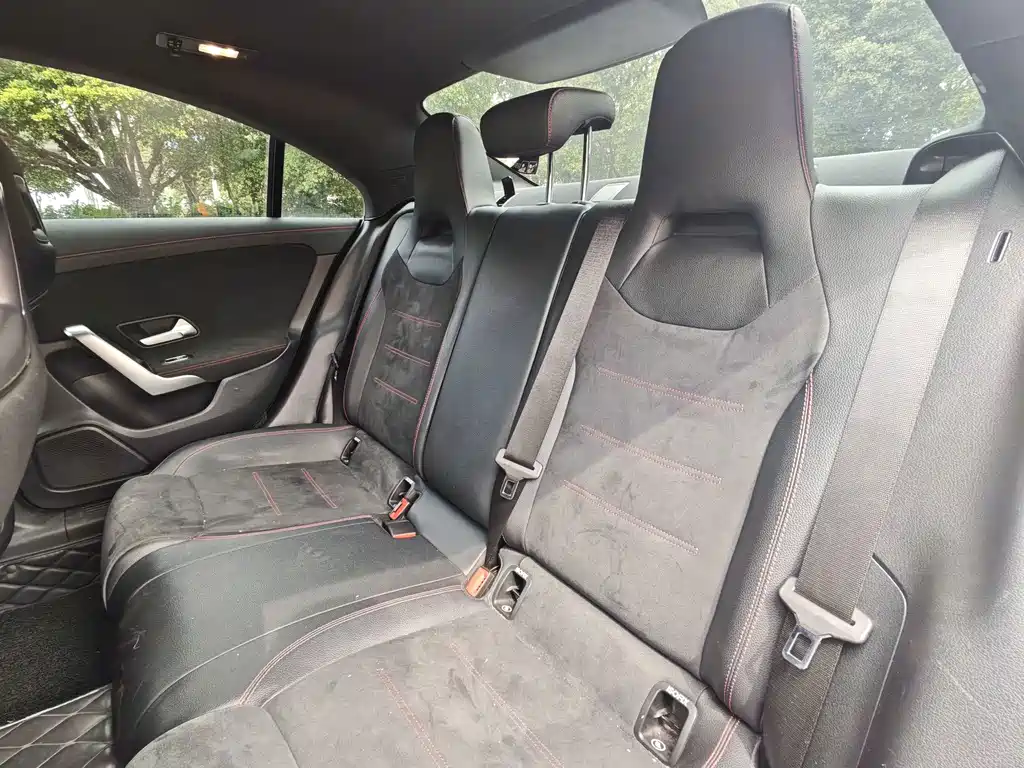 Mercedes-Benz CLA (Import) — фото 13