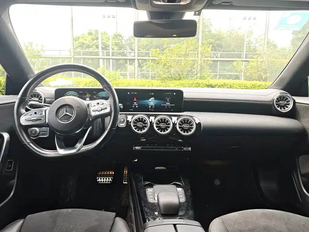 Mercedes-Benz CLA (Import) — фото 14