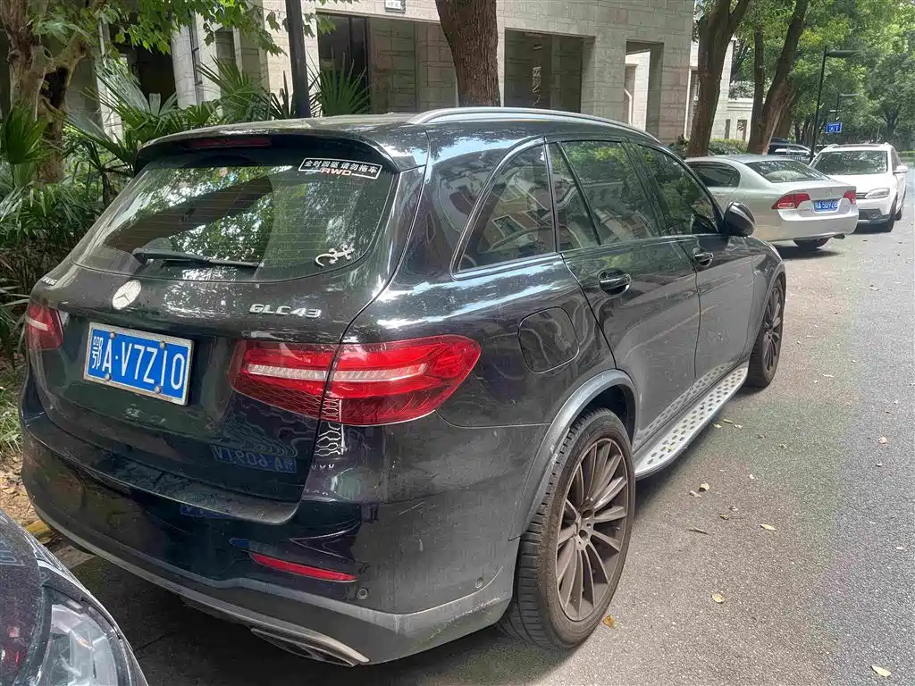 Mercedes-Benz GLC AMG — фото 2