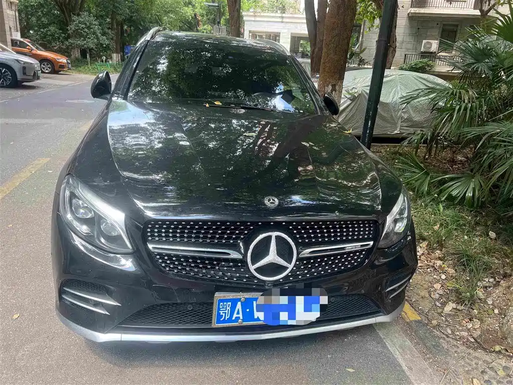 Mercedes-Benz GLC AMG — фото 3
