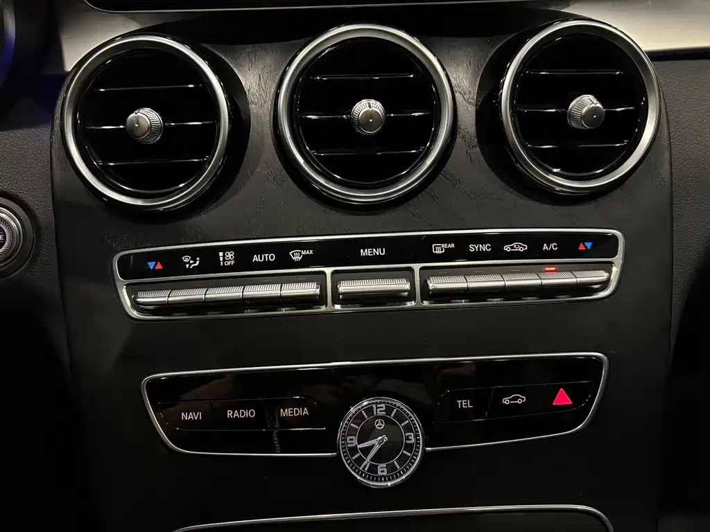 Mercedes-Benz C-Class — фото 15