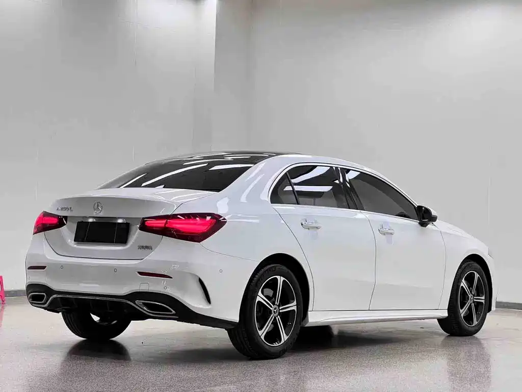 Mercedes-Benz A-Class — фото 29