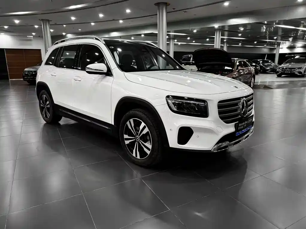 Mercedes-Benz GLB — фото 5