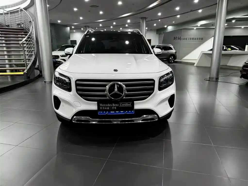 Mercedes-Benz GLB — фото 6