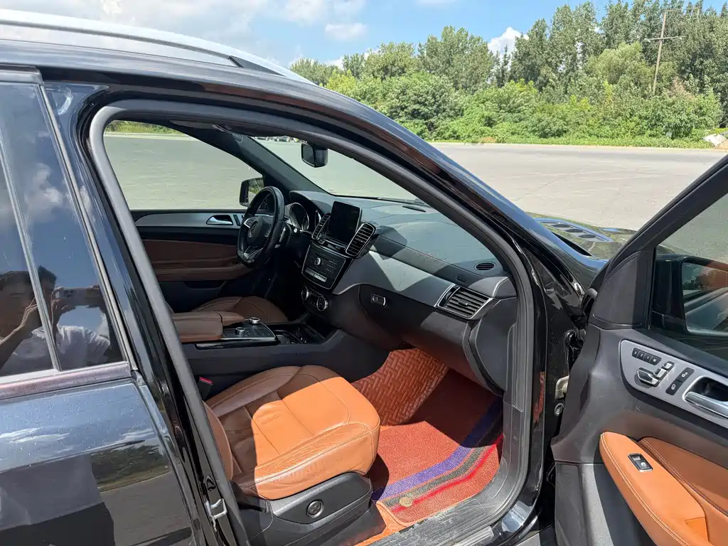 Mercedes-Benz GLE AMG — фото 10