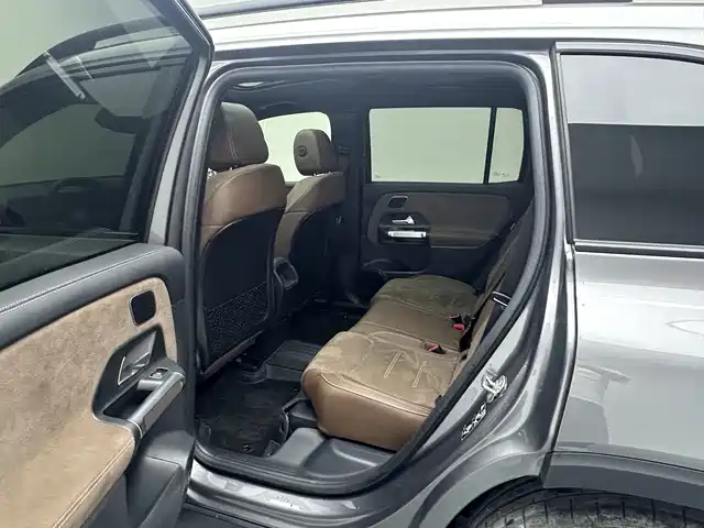 Mercedes-Benz GLB AMG — фото 14