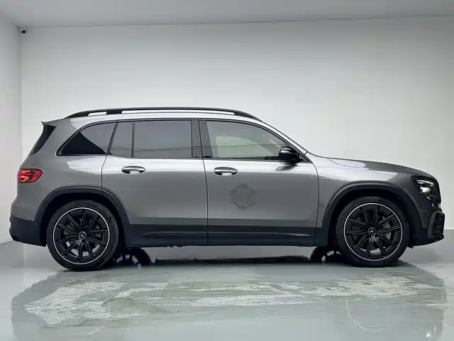 Mercedes-Benz GLB AMG — фото 8