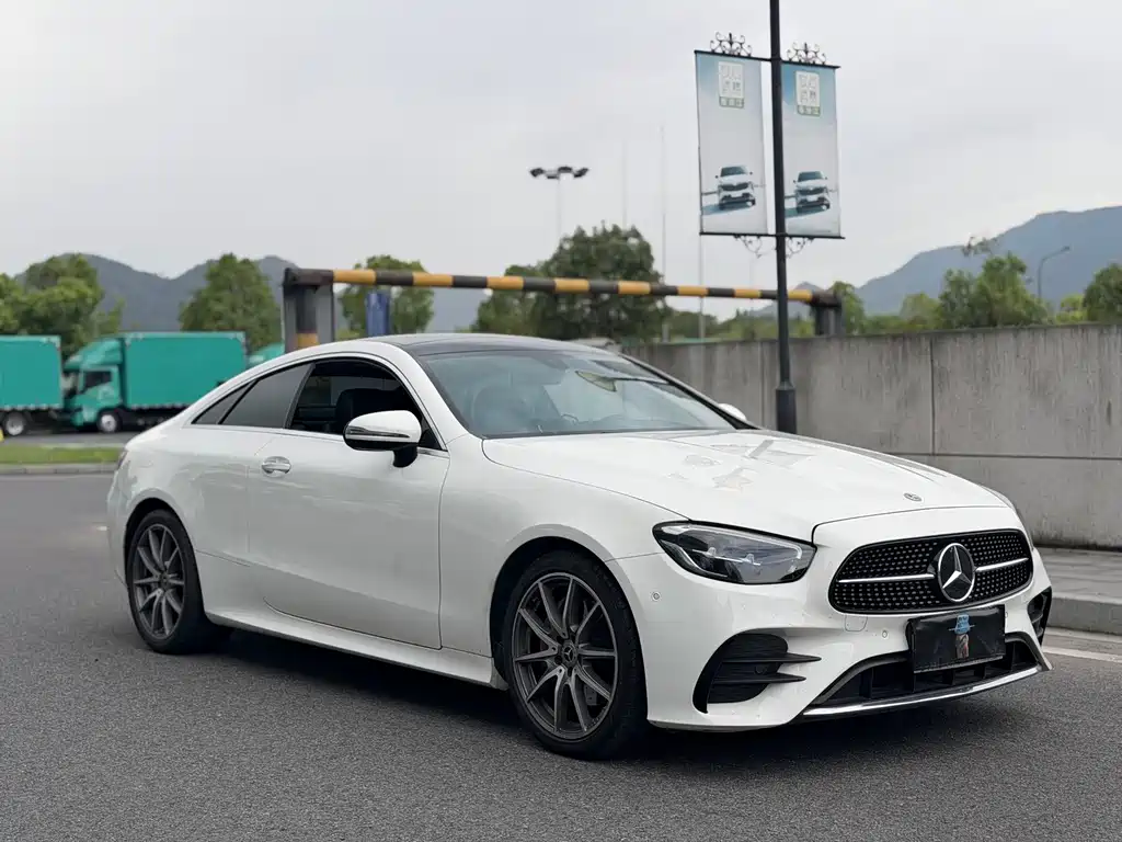Mercedes-Benz E-Class (Import) — фото 3