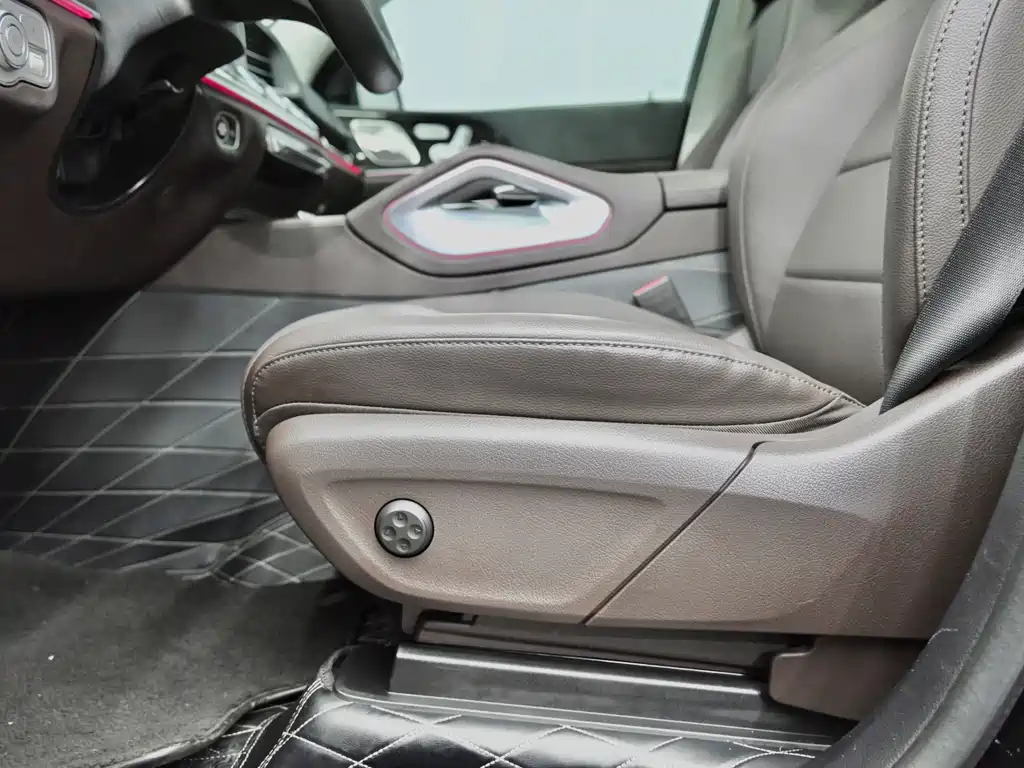 Mercedes-Benz GLE (Import) — фото 17