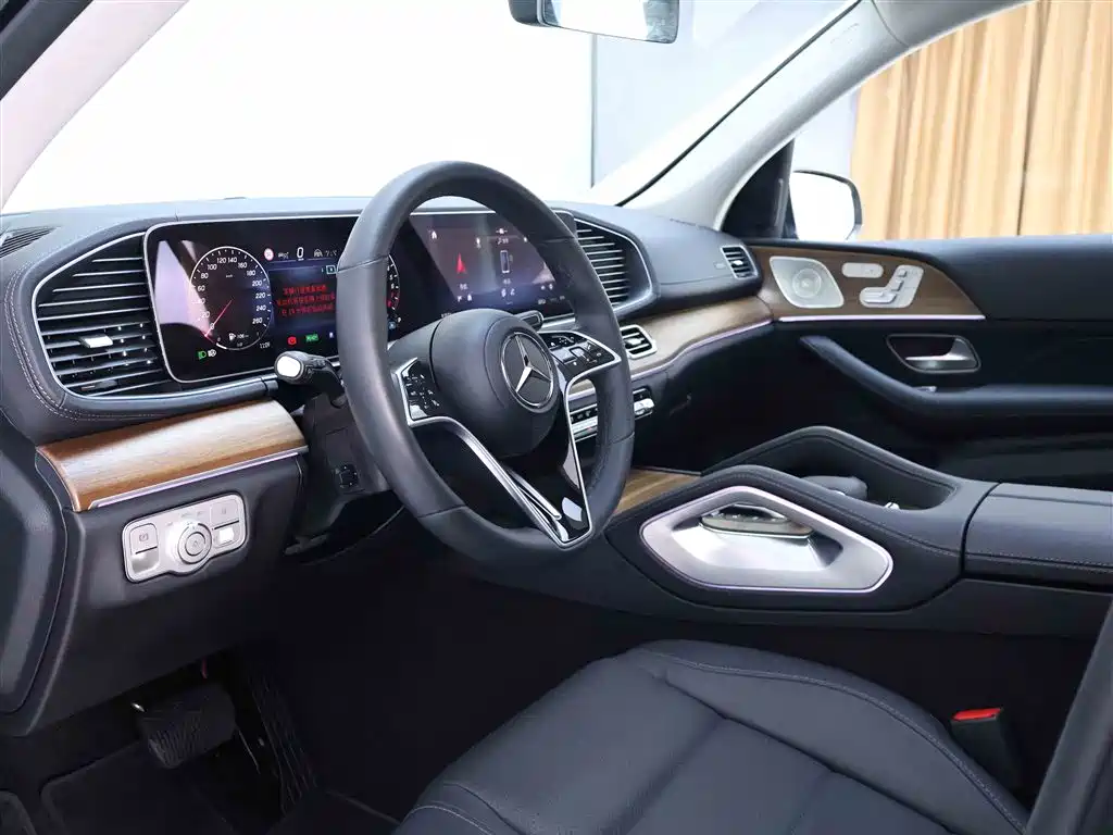 Mercedes-Benz GLE New Energy — фото 11