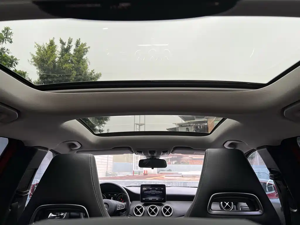 Mercedes-Benz GLA — фото 11