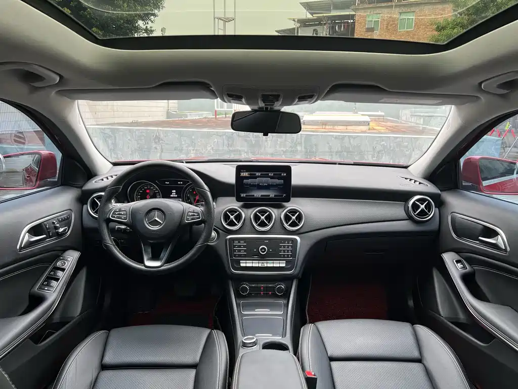 Mercedes-Benz GLA — фото 5