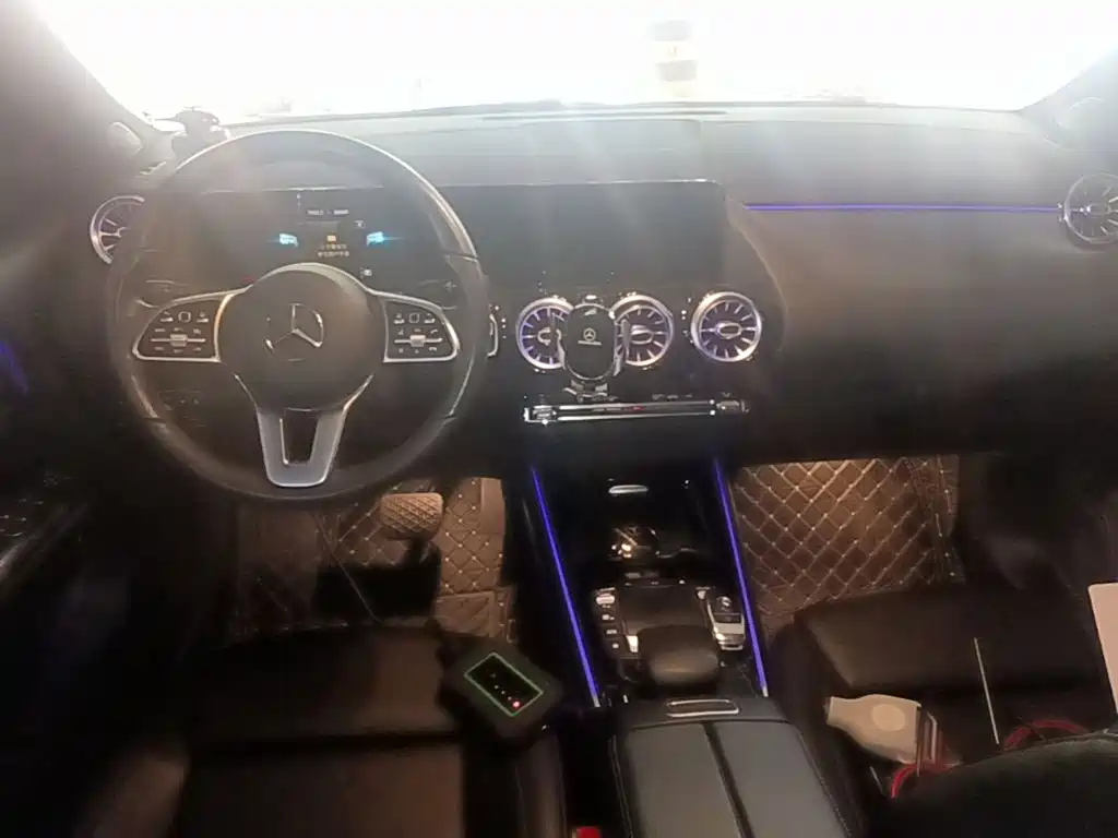 Mercedes-Benz GLA — фото 10