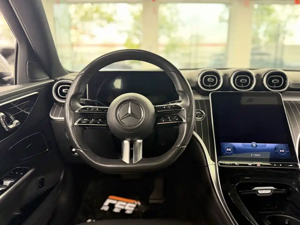 Mercedes-Benz C-Class — фото 10