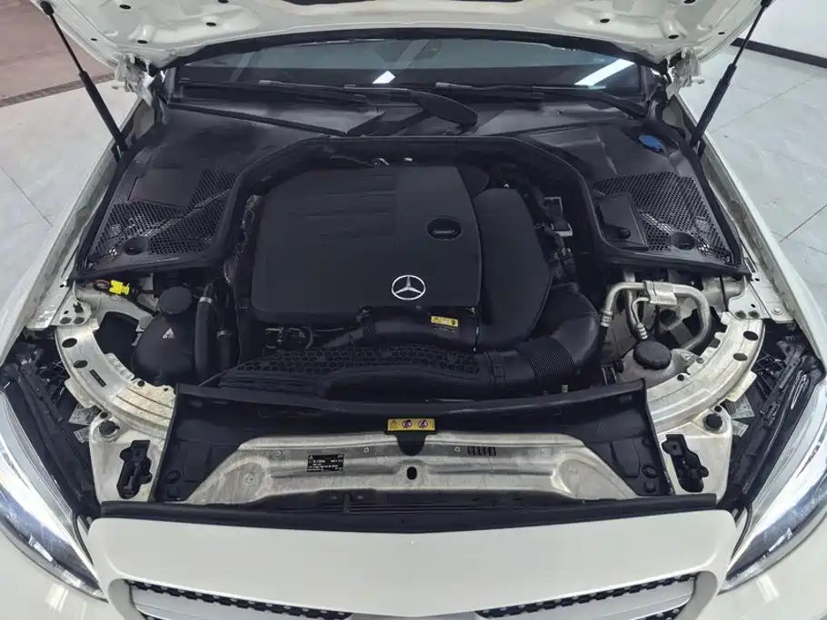 Mercedes-Benz C-Class — фото 10