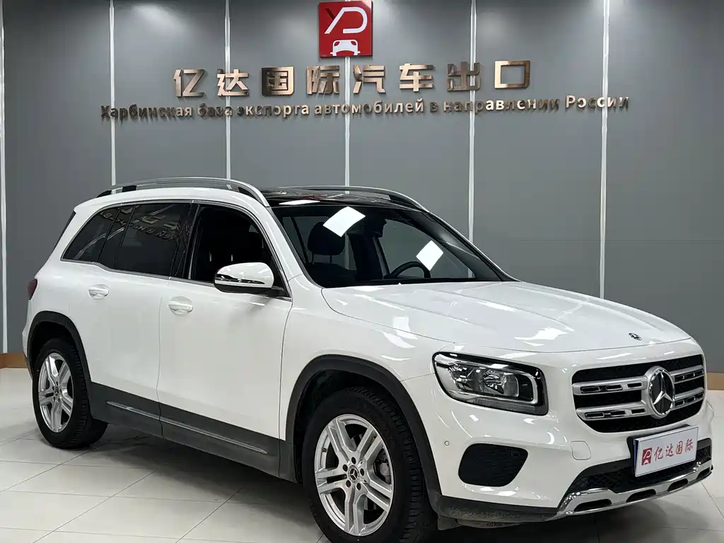 Mercedes-Benz GLB — фото 3