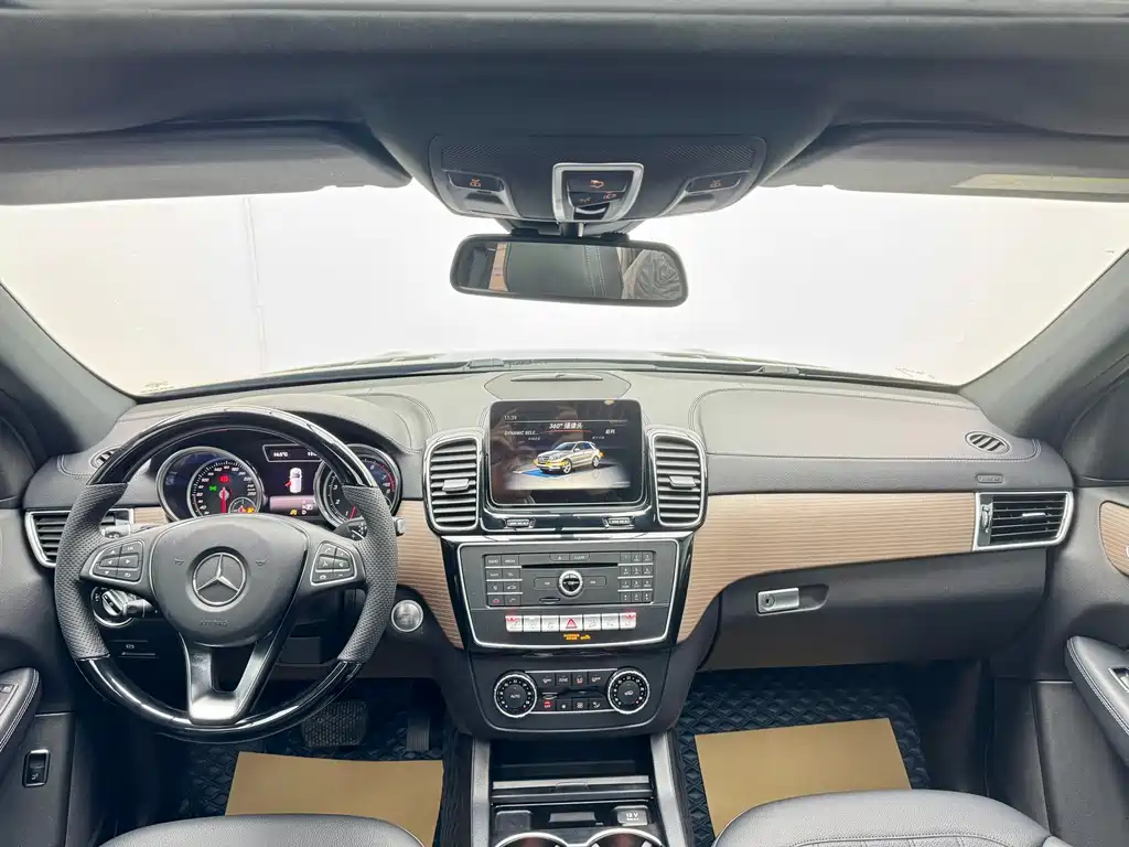 Mercedes-Benz GLE (Import) — фото 7