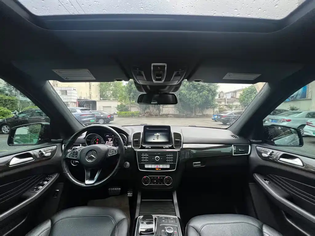 Mercedes-Benz GLE AMG — фото 11