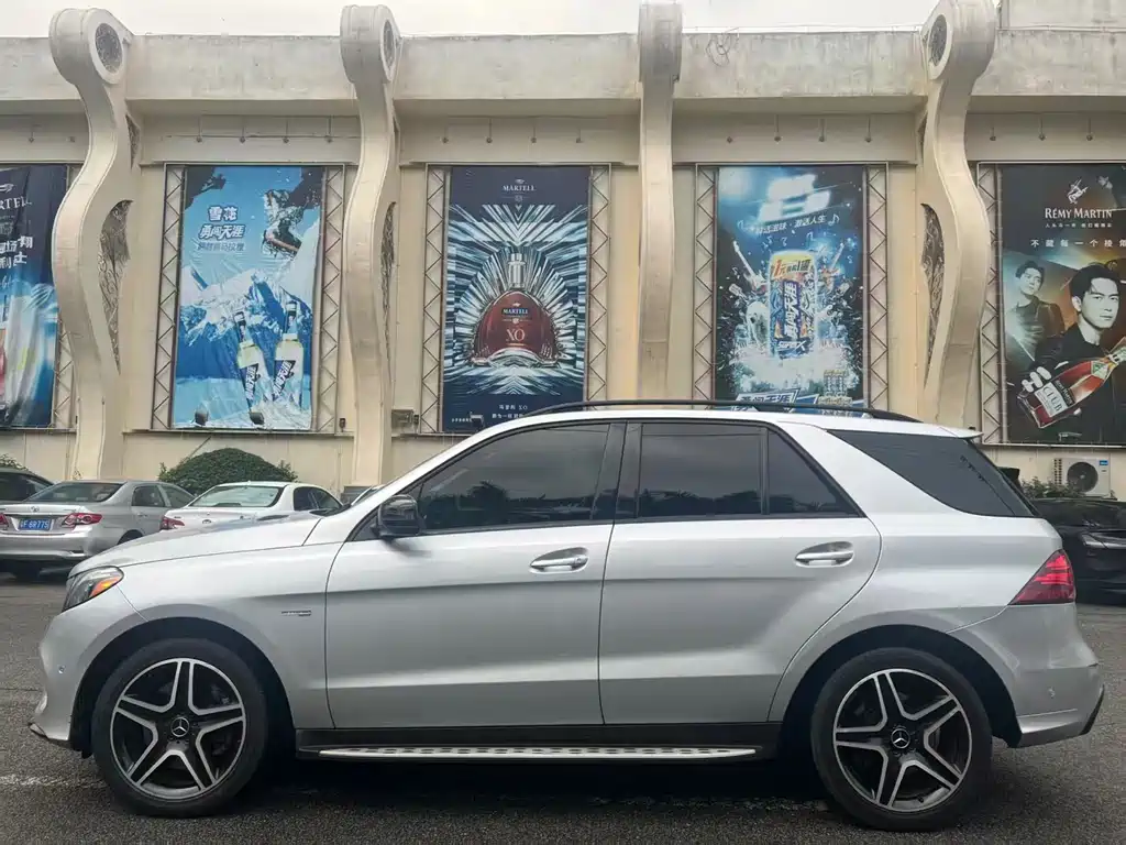 Mercedes-Benz GLE AMG — фото 14