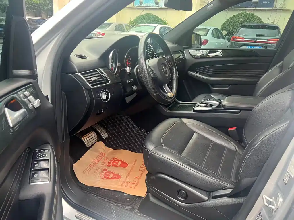 Mercedes-Benz GLE AMG — фото 6