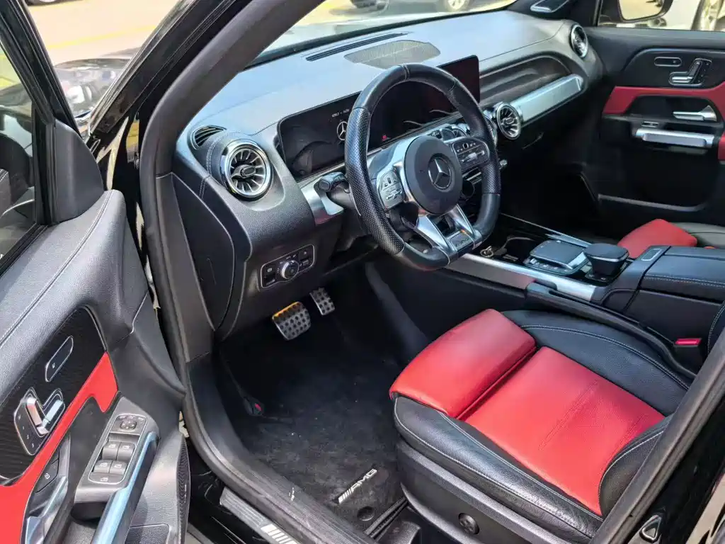 Mercedes-Benz GLB AMG — фото 4